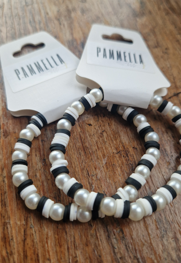 Monochrome Pearl Bracelet